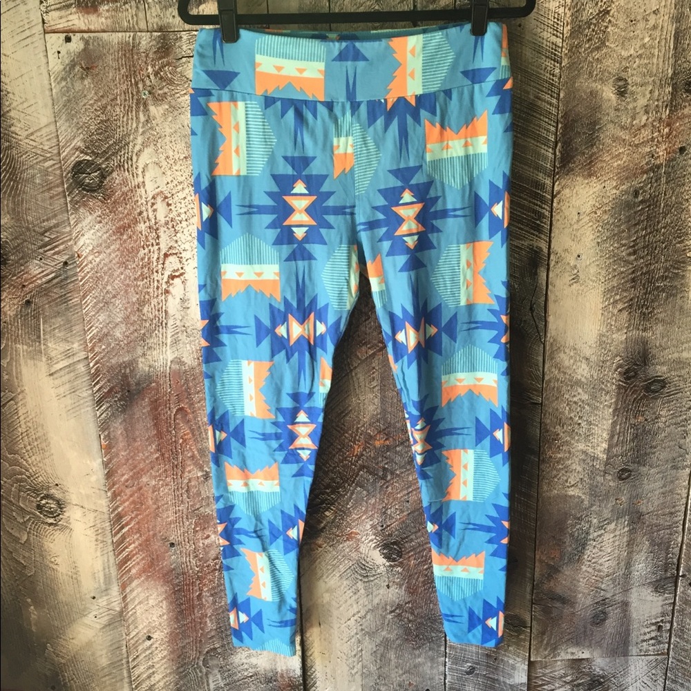 NWOT Lularoe Aztec leggings TC